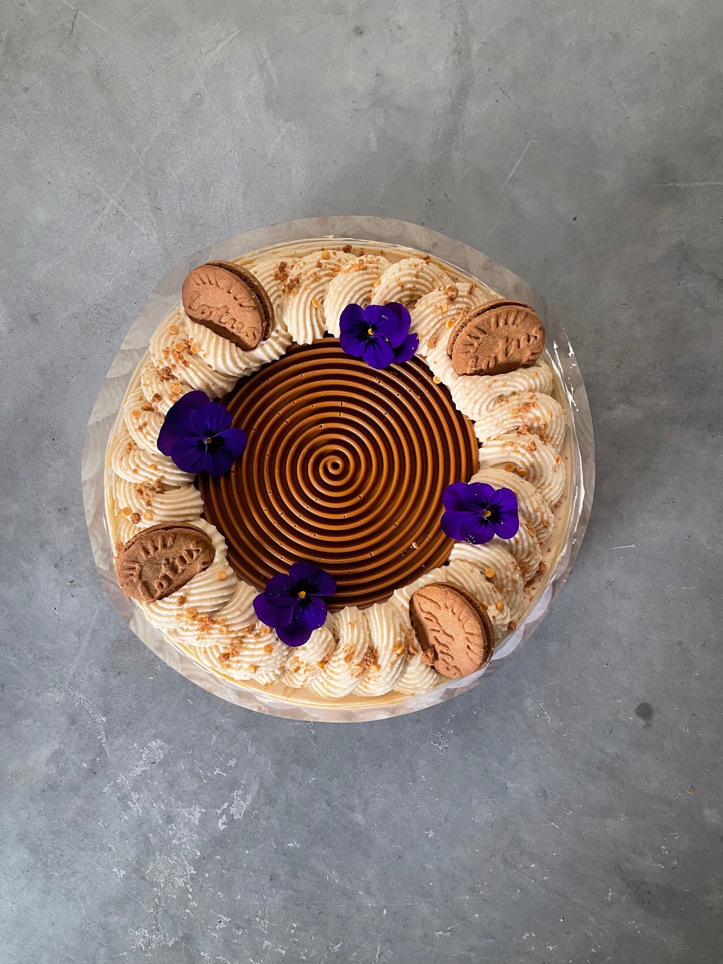 Deluxe Speculoos Cheesecake (8-12p)